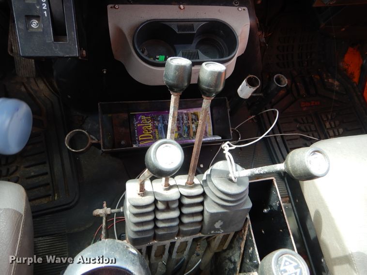 image for item DH6486 1999 International 4900 dump truck