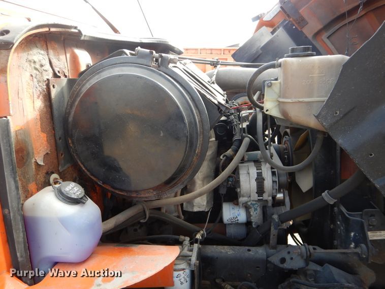 image for item DH6486 1999 International 4900 dump truck