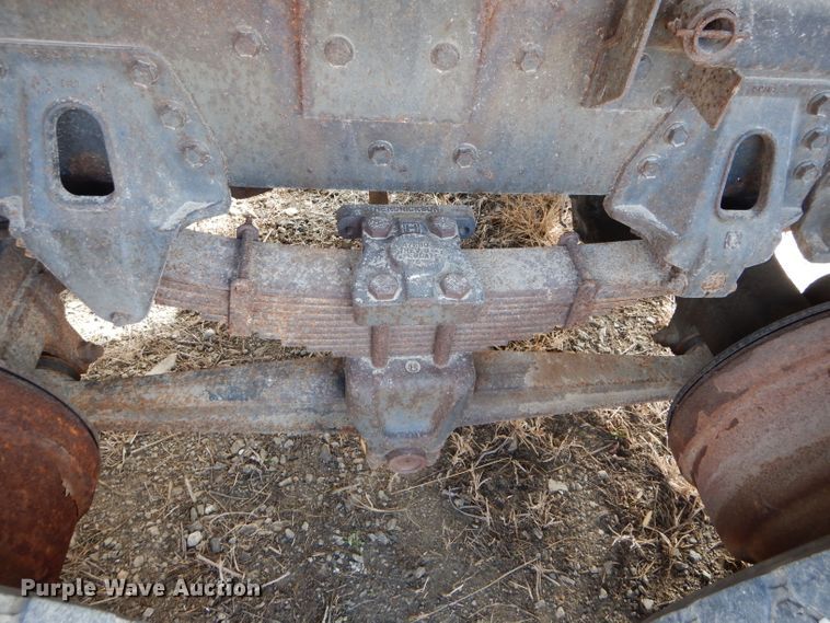 image for item DH6486 1999 International 4900 dump truck