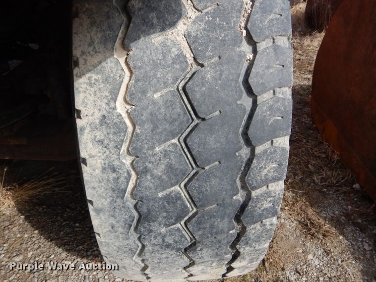 image for item DH6486 1999 International 4900 dump truck