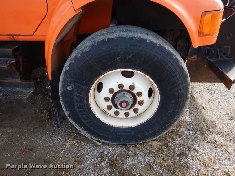 image for item DH6486 1999 International 4900 dump truck