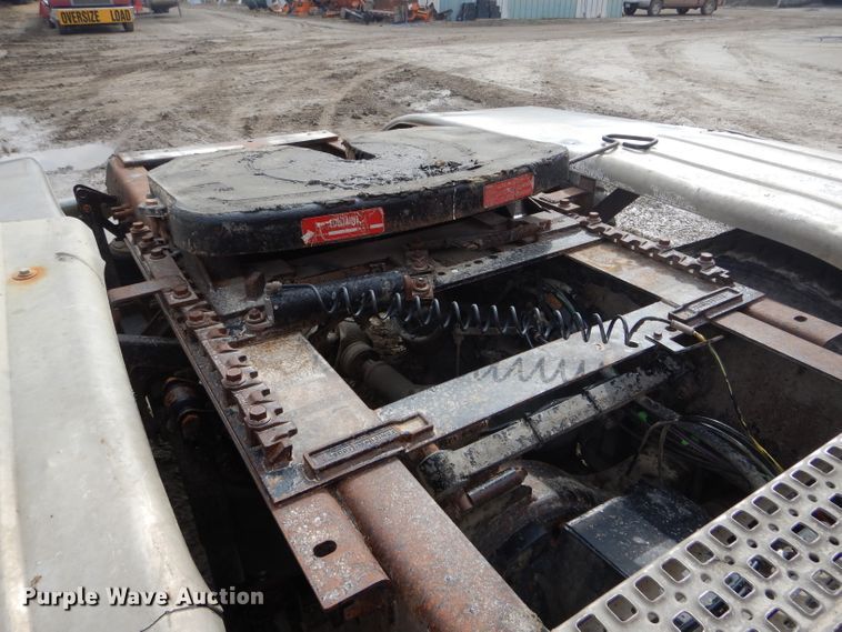 image for item DH6487 2007 Volvo VNL semi truck