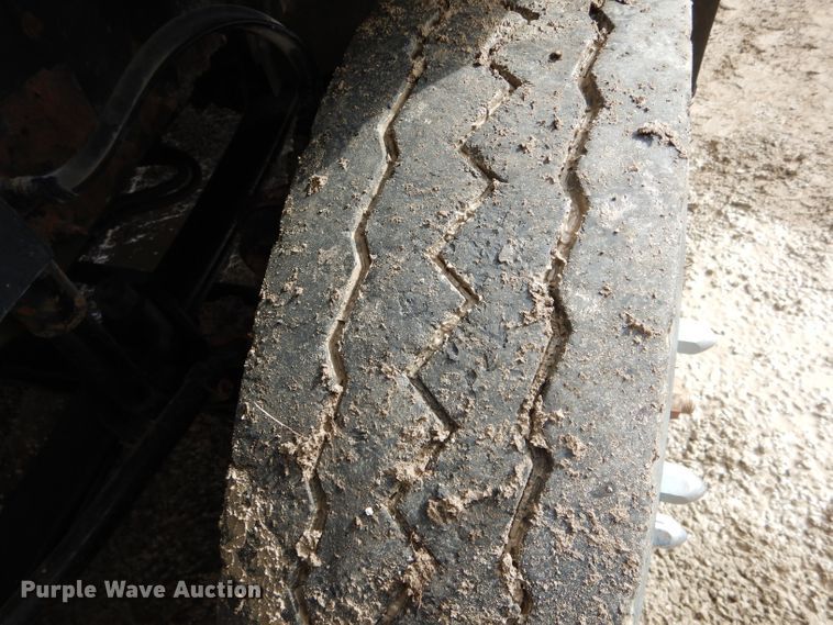 image for item DH6487 2007 Volvo VNL semi truck