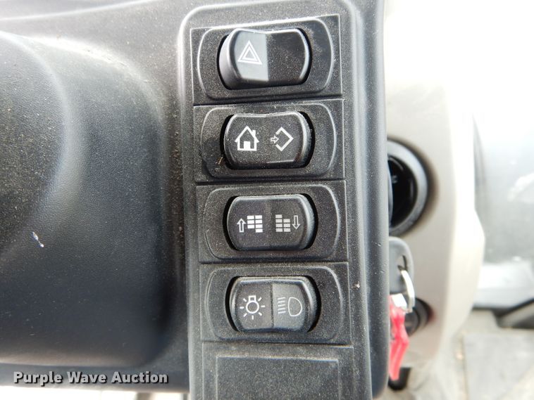 image for item DH6488 2018 Case IH Farmall 110U MFWD tractor