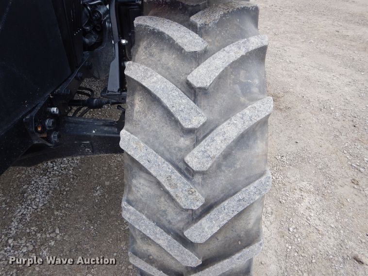 image for item DH6488 2018 Case IH Farmall 110U MFWD tractor