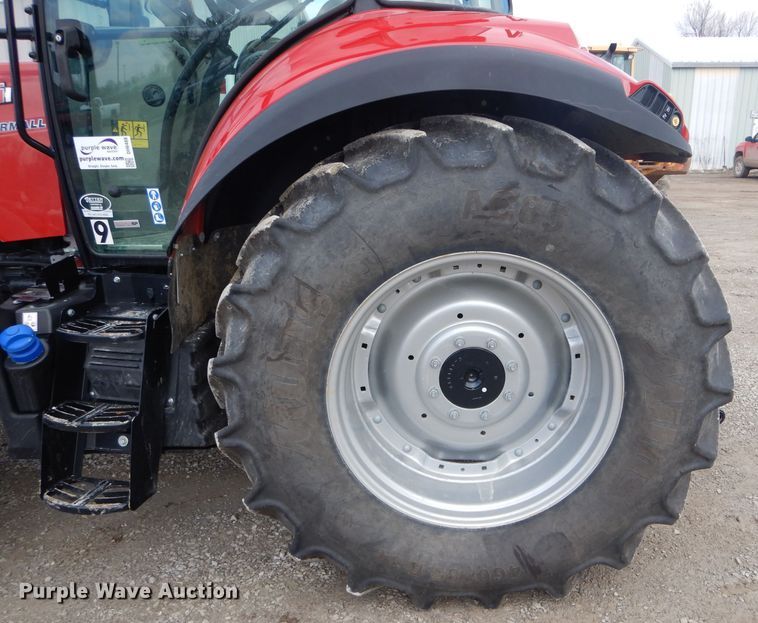 image for item DH6488 2018 Case IH Farmall 110U MFWD tractor