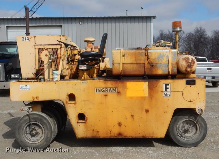 image for item DH6489 Ingram 9-2800-P pneumatic roller