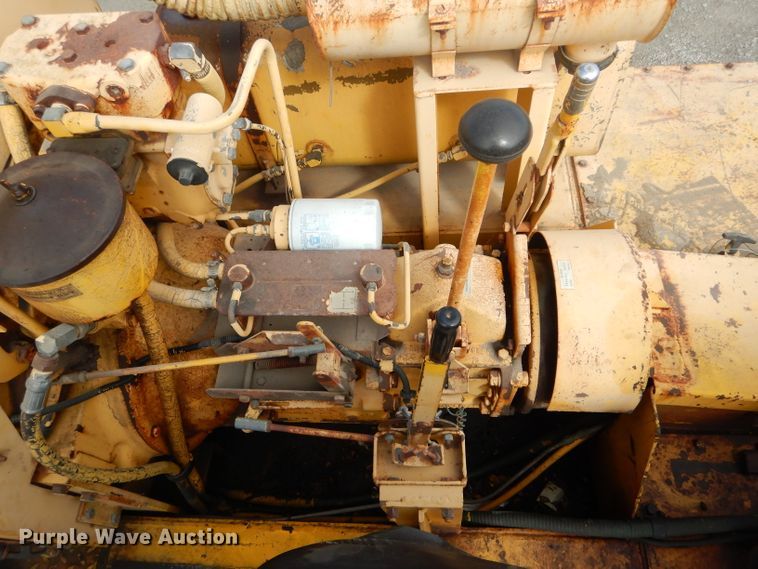 image for item DH6489 Ingram 9-2800-P pneumatic roller