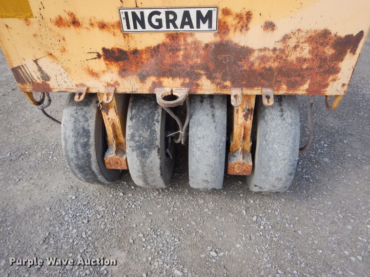 image for item DH6489 Ingram 9-2800-P pneumatic roller