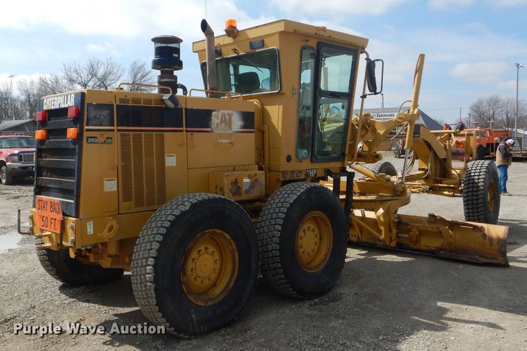image for item DH6490 1999 Caterpillar 140H motor grader