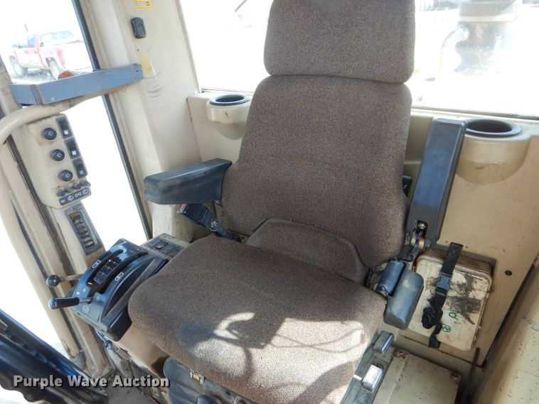 image for item DH6490 1999 Caterpillar 140H motor grader