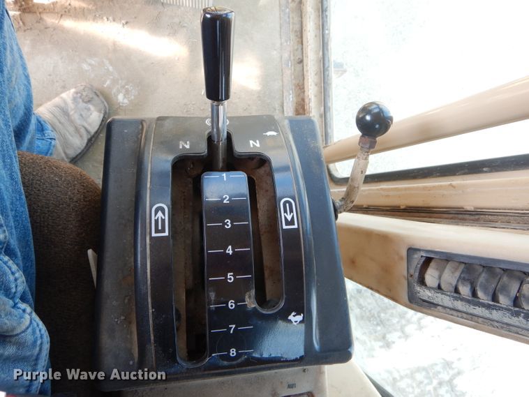 image for item DH6490 1999 Caterpillar 140H motor grader