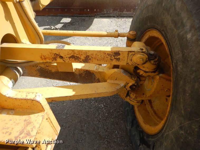 image for item DH6490 1999 Caterpillar 140H motor grader