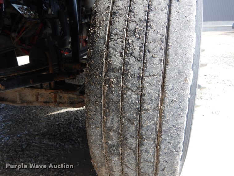 image for item DH6491 2013 Kenworth T800 semi truck