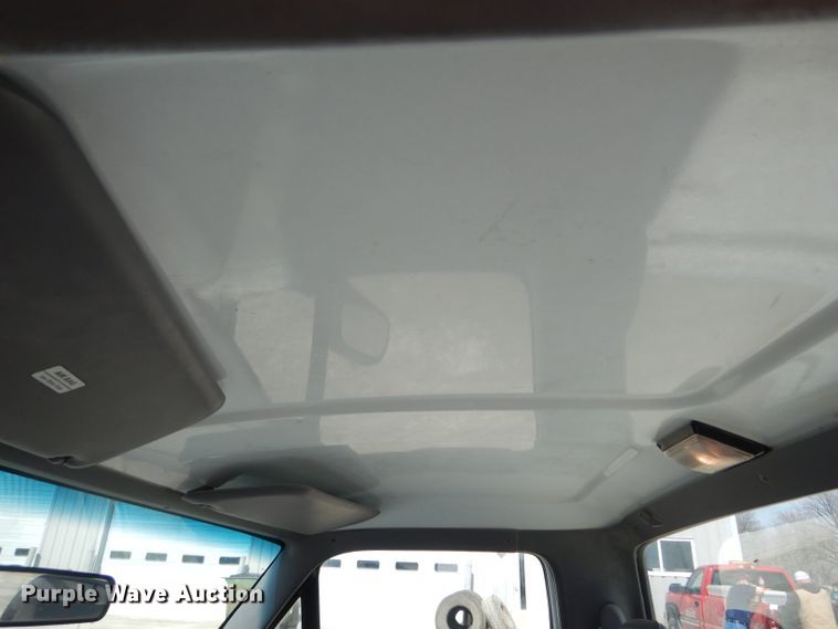 image for item DH6494 1995 Ford F150 XL pickup truck