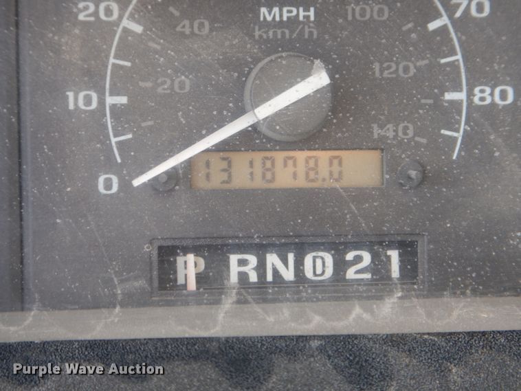 image for item DH6494 1995 Ford F150 XL pickup truck