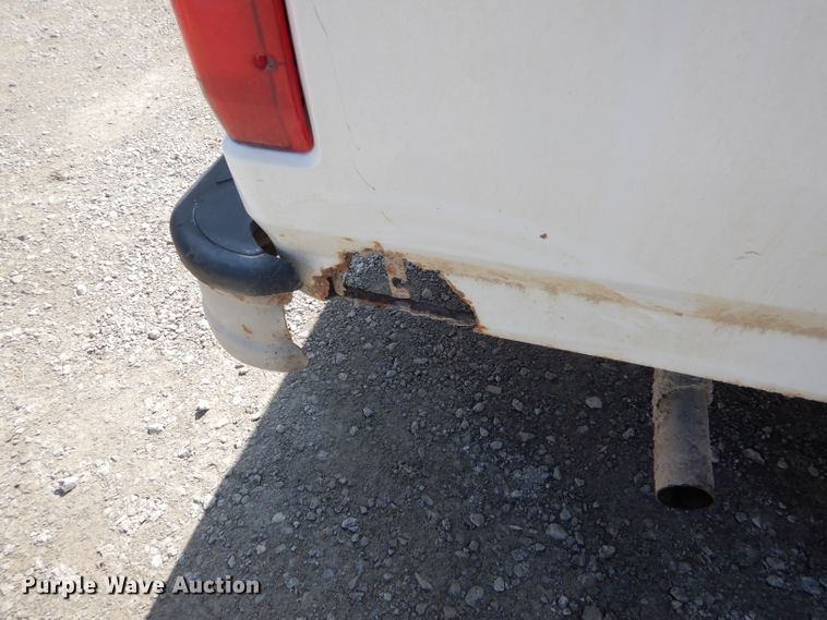 image for item DH6494 1995 Ford F150 XL pickup truck