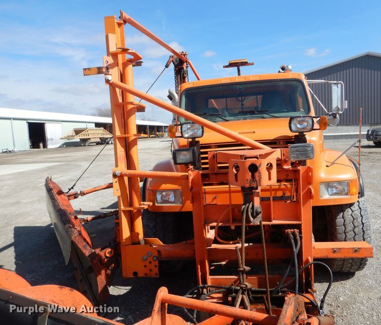 image for item DH6495 1996 International 4900 dump truck