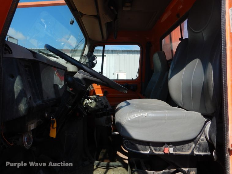 image for item DH6495 1996 International 4900 dump truck