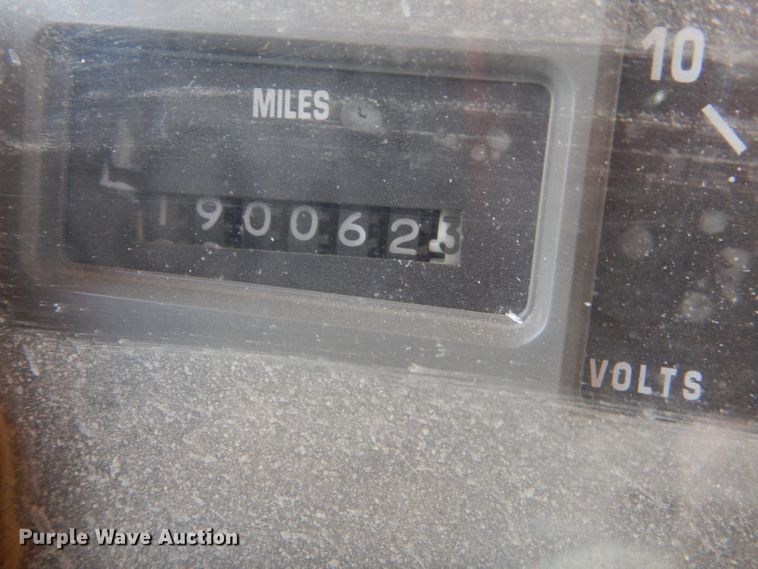 image for item DH6495 1996 International 4900 dump truck