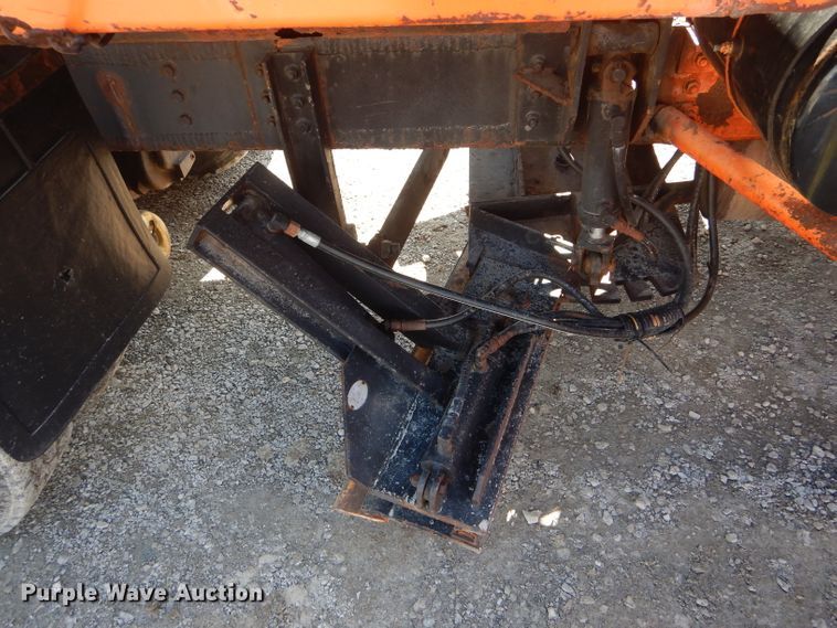 image for item DH6495 1996 International 4900 dump truck