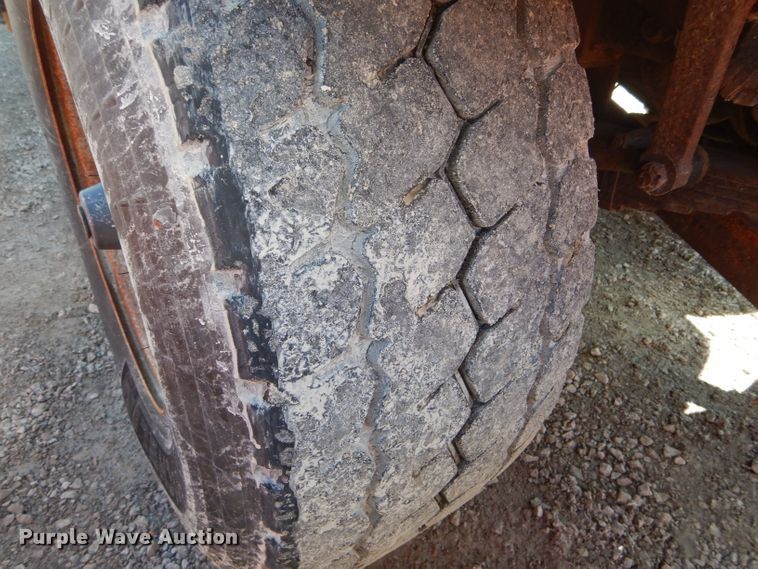 image for item DH6495 1996 International 4900 dump truck