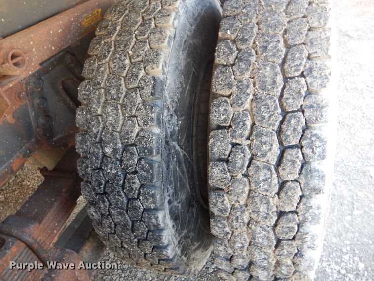 image for item DH6495 1996 International 4900 dump truck