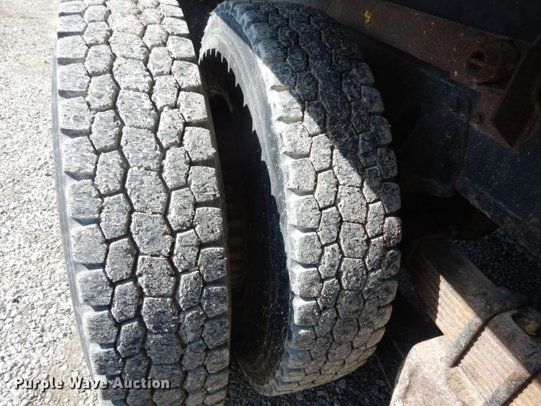 image for item DH6495 1996 International 4900 dump truck