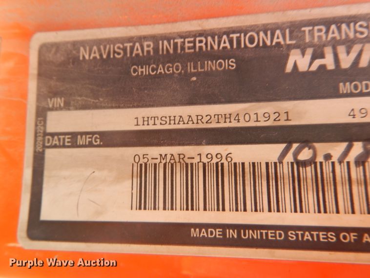 image for item DH6495 1996 International 4900 dump truck