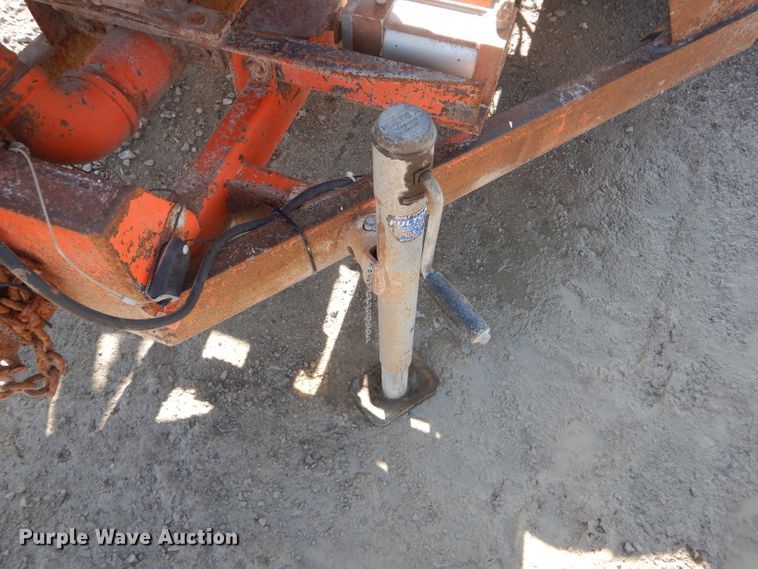 image for item DH6498 Duraco 81DJ pot hole patcher