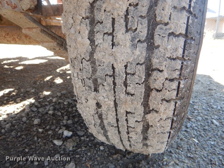 image for item DH6498 Duraco 81DJ pot hole patcher