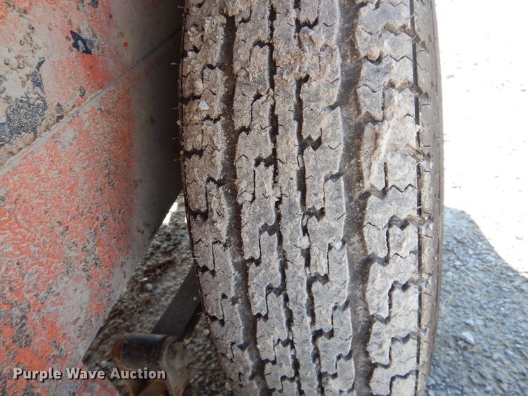 image for item DH6498 Duraco 81DJ pot hole patcher