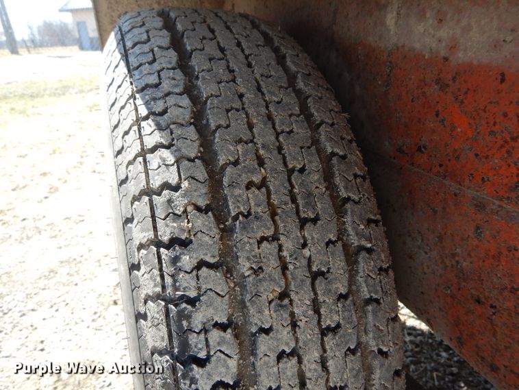 image for item DH6498 Duraco 81DJ pot hole patcher