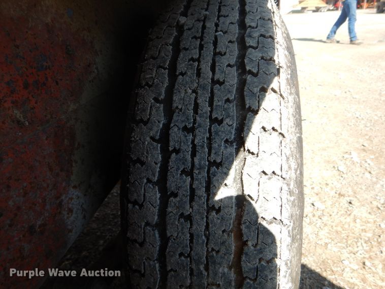 image for item DH6498 Duraco 81DJ pot hole patcher