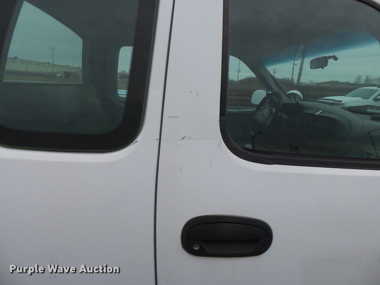 image for item DH7903 1999 Ford F150 SuperCab pickup truck