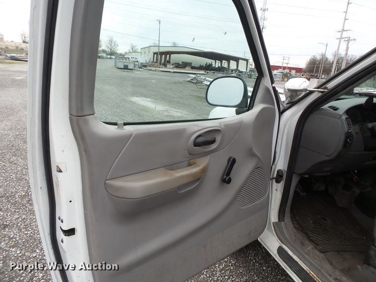 image for item DH7903 1999 Ford F150 SuperCab pickup truck