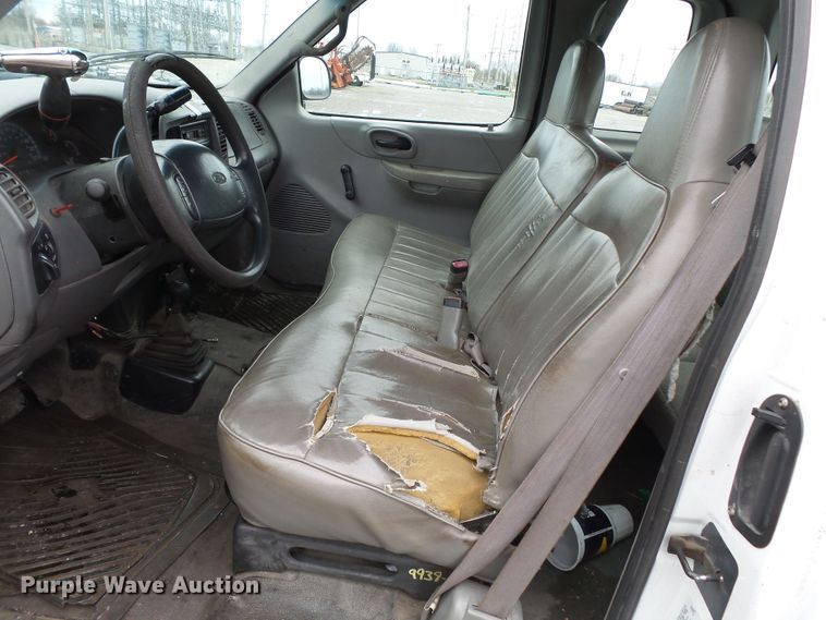 image for item DH7903 1999 Ford F150 SuperCab pickup truck