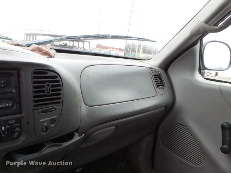 image for item DH7903 1999 Ford F150 SuperCab pickup truck