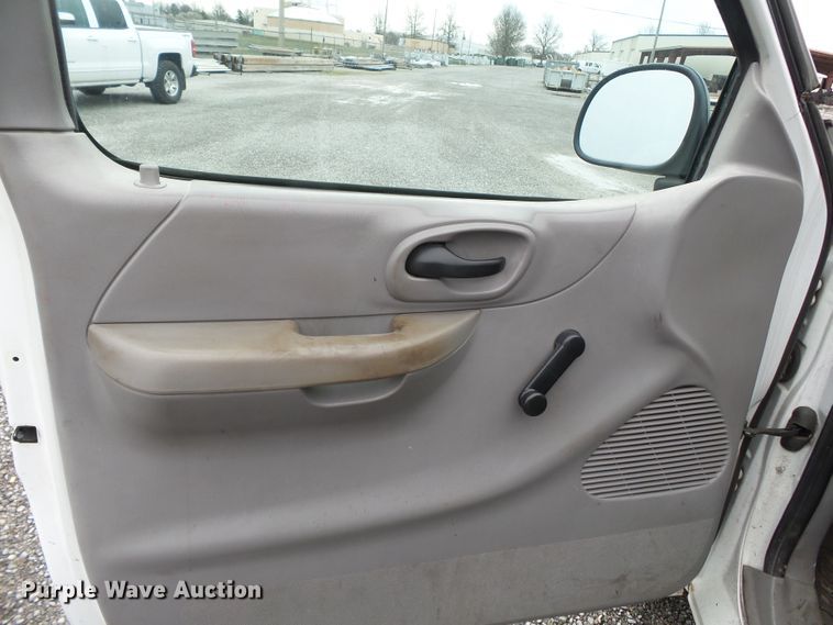image for item DH7903 1999 Ford F150 SuperCab pickup truck