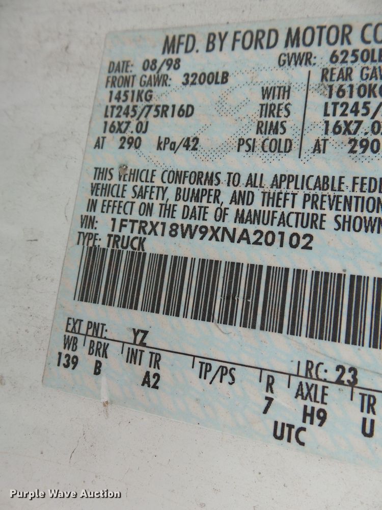 image for item DH7903 1999 Ford F150 SuperCab pickup truck