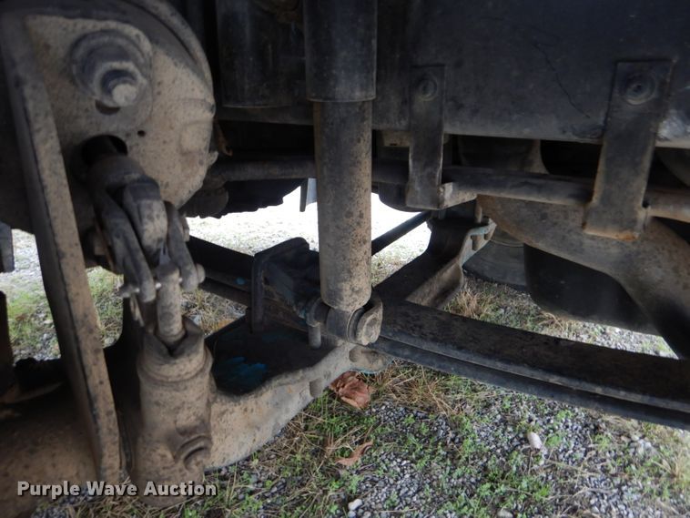 image for item DI2384 2000 Volvo VN semi truck