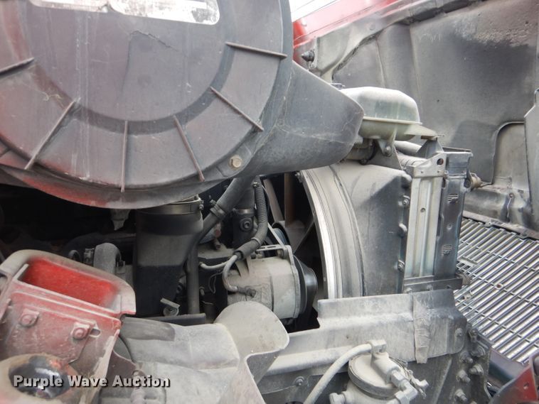 image for item DI2385 2000 Volvo VN semi truck