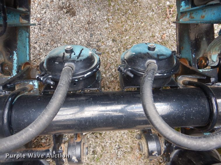 image for item DI2385 2000 Volvo VN semi truck