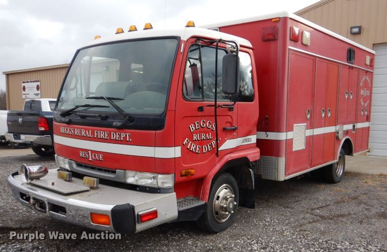 image for item DI2386 1995 Nissan 1800E rescue vehicle