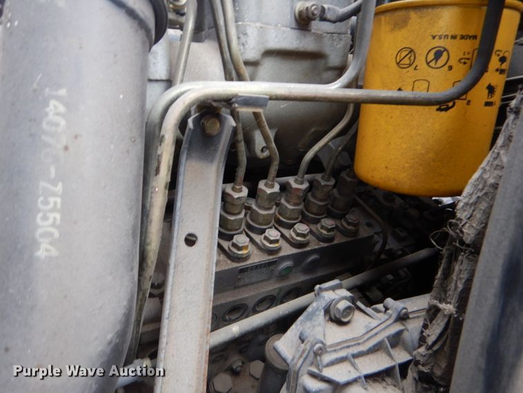 image for item DI2386 1995 Nissan 1800E rescue vehicle