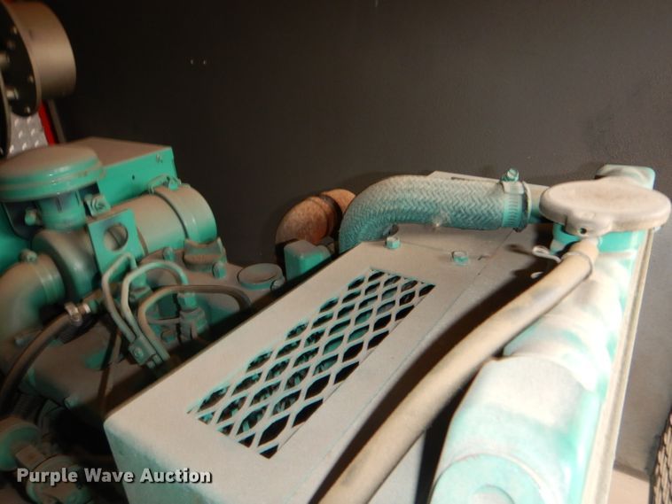 image for item DI2386 1995 Nissan 1800E rescue vehicle