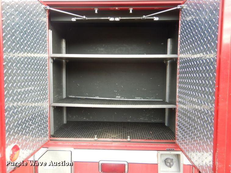 image for item DI2386 1995 Nissan 1800E rescue vehicle