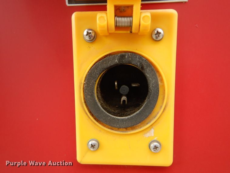 image for item DI2386 1995 Nissan 1800E rescue vehicle