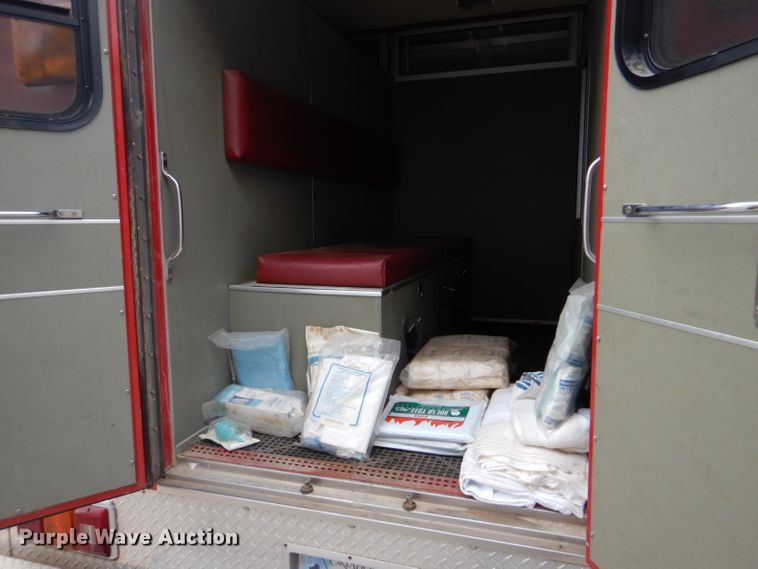 image for item DI2386 1995 Nissan 1800E rescue vehicle