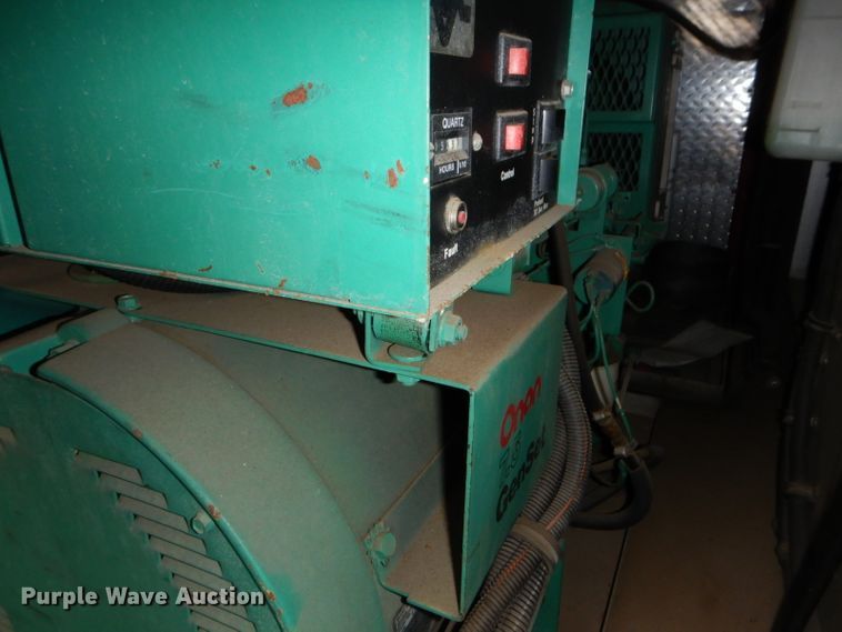 image for item DI2386 1995 Nissan 1800E rescue vehicle